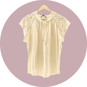 قمصان وبلايز نسائية