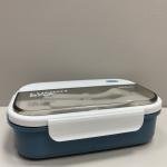 لانش بوكس بنمط البنتو مع أدوات مائدة 