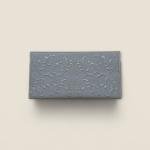 ظرف مطرز بنقوش زهرية أنيقة