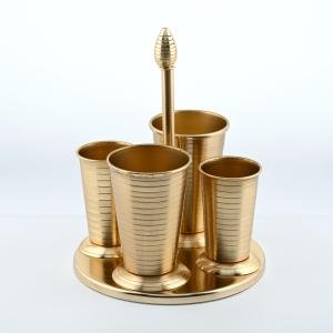 حامل ملاعق كبيرة وصغيرة