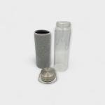 زجاجة مياه أنيقة من الزجاج مع غطاء قماشي رمادي وغطاء ستانلس ستيل