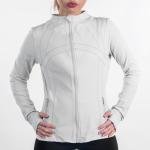 سترة رياضية بنسيج مطاطي وسحاب كامل مع فتحة للإبهام