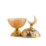 طبق الترحيب على شكل هلال في الاعلي