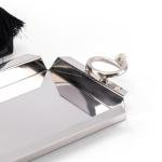 صينية فاخرة للحلويات الهندية بمقبض مسمار على طراز كارتييه، غطاء قماش قطني