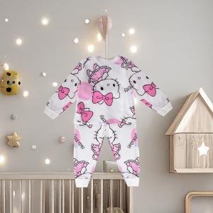 طقم بيجامة بطبعات هالو كيتي