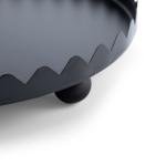 صينية تقديم معدنية مستديرة مع حواف دائرية