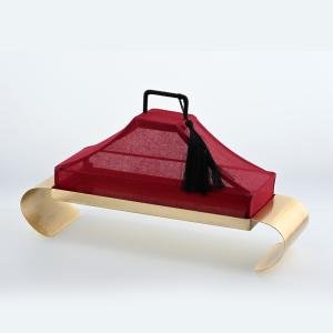 وعاء مربع يدوي من كارتييه مع غطاء من القطن الخام