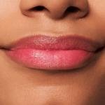 إيسنس ميتا جلو أحمر شفاه متغير اللون