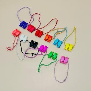 روابط الشعر مكعبات ألوان المطاطية مع خرز مربع مشرق