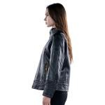 جاكيت نسائي من الجلد فاخر مبطن أنيق بلمسة جريئة