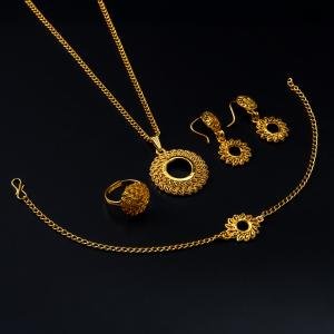 طقم مجوهرات فاخر مستوحى من زهرة دوار الشمس بنقوش فيليجري