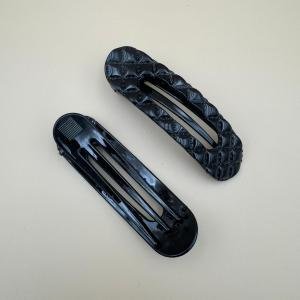 مجموعة مشابك الشعر التي تتميز بتصميمات ضفيرة ومرمرية مميزة