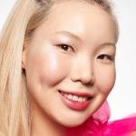 إيسنس ميتا جلو أحمر شفاه متغير اللون