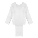 بيجاما نسائية مريحة وأنيقة مثالية للنوم والاسترخاء