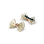 مشبك الشعر المزخرف على شكل فيونكة وزهرة فى المنتصف