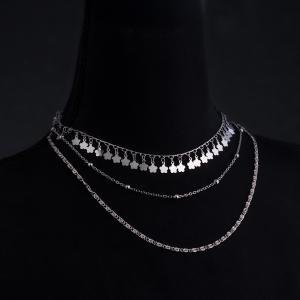 قلادة بعدة طبقات بتعليقة على شكل زهرة البرسيم للحظ