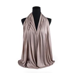 وشاح قطن وشيفون بحواف مخيطة بدقة كاكي فاتح خفيف وأنيق ومثالي للاستخدام اليومي