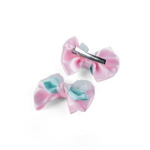 مشبك شعر للبنات على شكل فيونكة أناقة وجاذبية فريدة