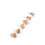 مجموعة أقراط بتصميم مربع يدوي