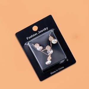 أحجار كريستال مستديرة مع زخارف ملمسية قطعة ديكور أنيقة ومتألقة