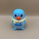 لعبة البطريق المتمايل القابل للشد مع وشاح