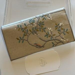 ظرف قماش مطرز – زخرفة الحديقة بأغصان الطيور
