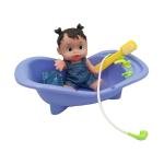 دمية مع حوض استحمام وإكسسوارات