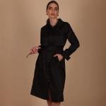 معطف نسائي قصير يبرز القوام بأسلوب أنيق جيوب أمامية عملية وأناقة