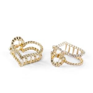 مجموعة مشابك شعر صغيرة على شكل قلب