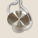 صينية تقديم أكريليك بطبقتين – تصميم دائري باللون الفضي