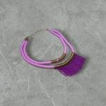 قلادة بوهو مزدوجة الحبل وردي وأرجواني مع تصميم لف سلكي