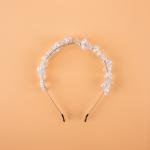 طوق الشعر الأنيق باللؤلؤ والكريستال بتصميم الأوراق