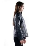 جاكيت نسائي من الجلد فاخر مبطن أنيق بلمسة جريئة