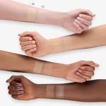 ايسينس بانانا بودرة الأساس- 20