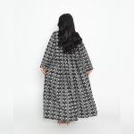 عباية استقبال من تافيتا إيطالي مطرز بتفاصيل فاخرة