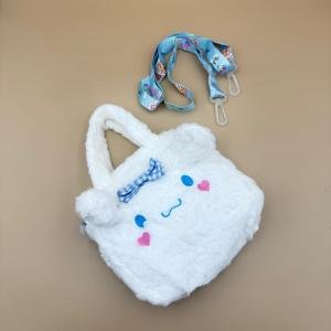 حقيبة يد قطيفة بشكل وجه أرنب مع فيونكة